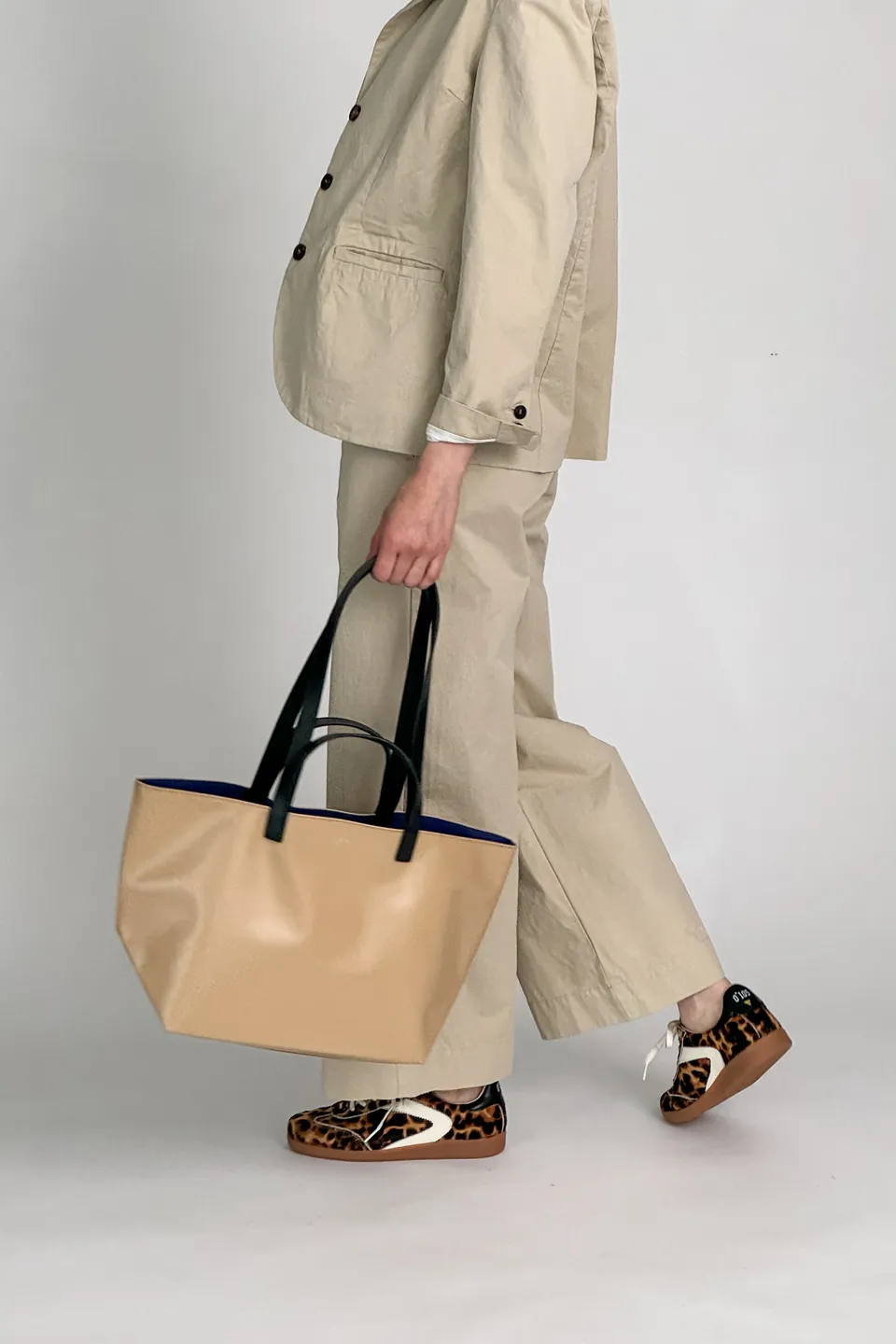 LOOKBOOK IMAGE #14
